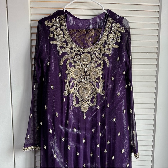 Dark Purple and Gold Three-Piece Salwar Kameez Heavy Formal Wear Size Approx. L - Picture 5 of 16